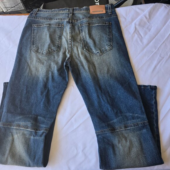First Row Relaxed Flare Jeans 36x33 - Picture 3 of 3